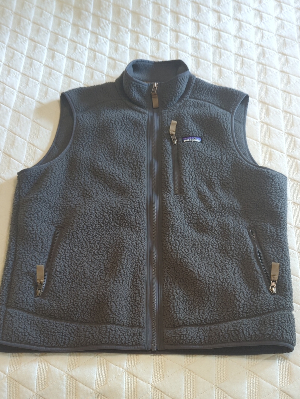 Patagonia Dark Gray Sherpa Vest Large